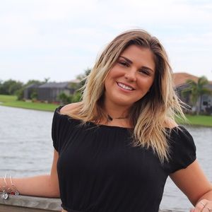 Meet your Posher, Lauren